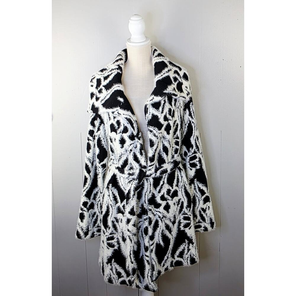 White House Black Market Iris Sweater Coat XL Black White Belted Heavy Luxury - Picture 4 of 16